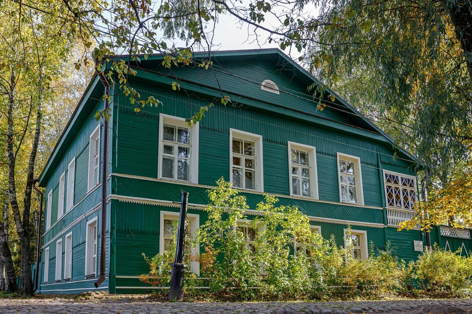 Дом-музей ф. м. Достоевского. Музей Достоевского в старой Руссе. Дом ф.м. Достоевского в старой Руссе —. Музеи ф.м. Достоевского в старой Руссе.