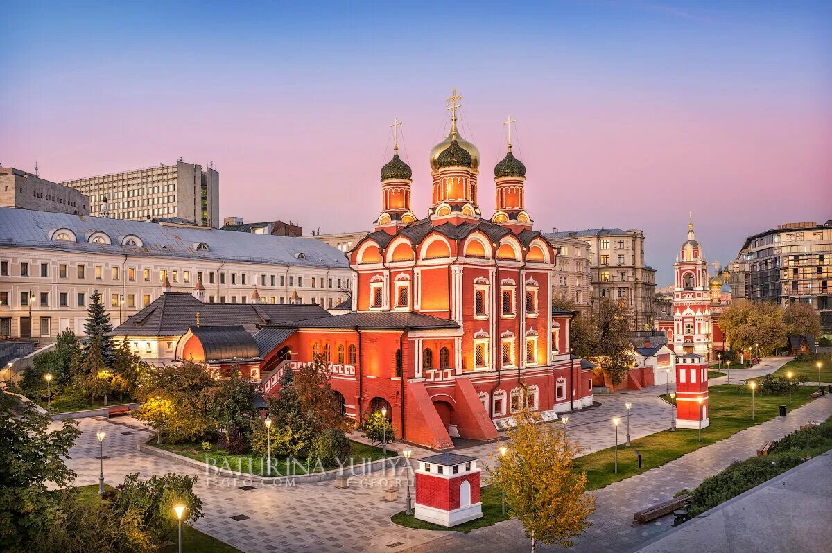 Знаменский монастырь Москва Варварка. Церковь на Варварке в Москве Знамение.