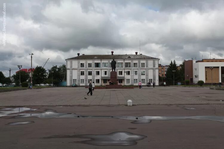 Фото города карачева. Карачев площадь. площадь карачева брянской области. военный городок брянская обл. карачев. дата основания карачева.