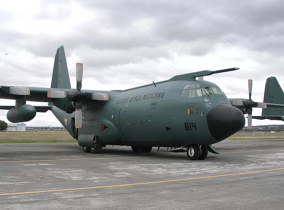 C 130. С-130 hercules. lockheed c130j hercules самолет. lockheed martin c-130j super hercules. самолёт lockheed c-130 hercules.
