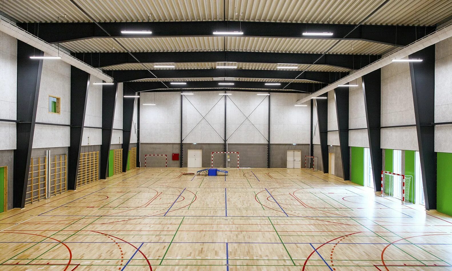 Потолок для школьного спортивного зала. Спортивная Арена архитектура. Sport Hall Architecture. Morodok Techno Sports Complex Indoor Hall. Which of these sports are indoor