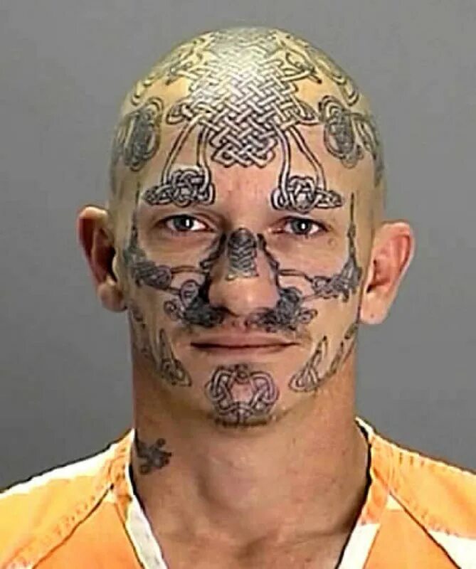 Опасный лицо. Джейсон Барнум преступник. Тату на лице. Самые глупые Татуировки.