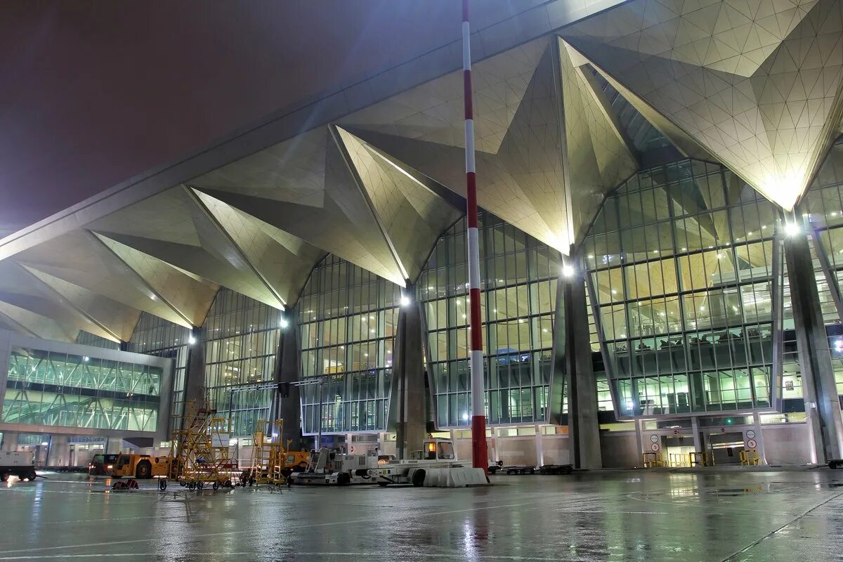 Аэропорт пулково санкт-петербург. Пулковское шоссе аэропорт. Международный аэропорт в петербурге. Международный аэропорт в петербурге. Международный аэропорт пулково, терминал 1.