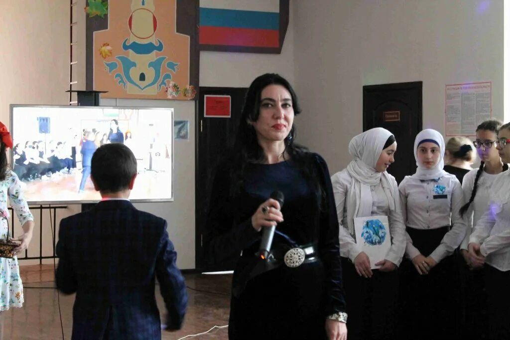 Погода в малгобеке. Дом культуры малгобек. Погода на сегодня в малгобеке. Немцы в малгобеке. Ивушка малгобек.