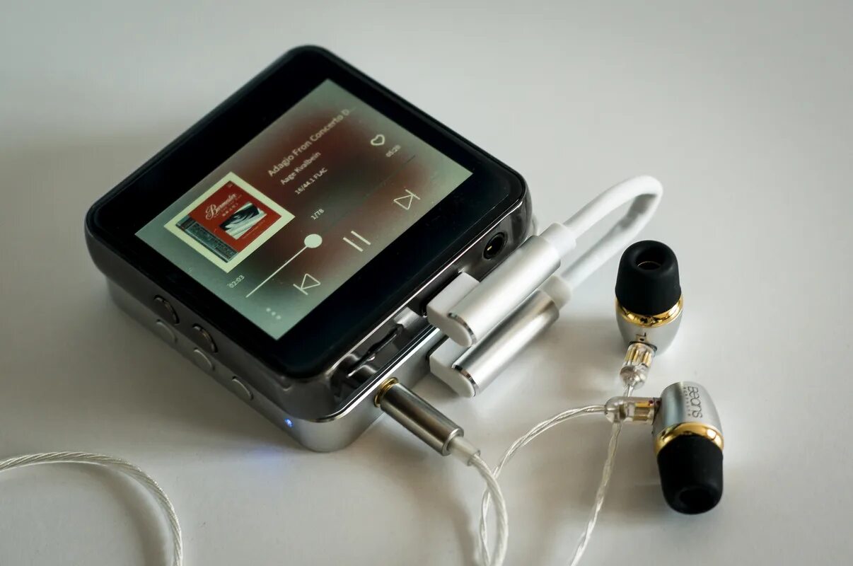 Fiio utws3. Hiby r2 ii. Hiby r2 ремешок. Hi-fi плеер hiby r2. 4 balance upgrade cable.