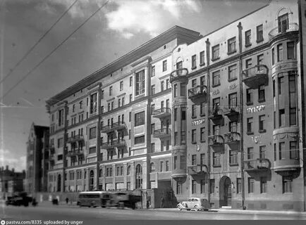 Первая улица