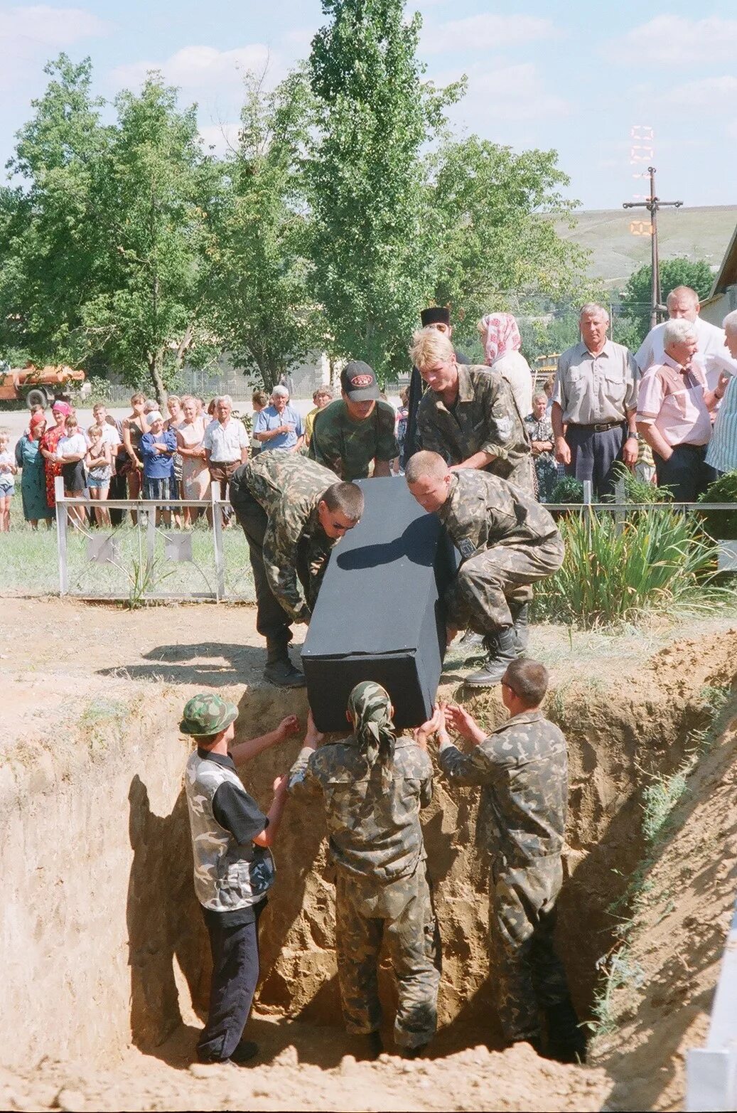 Волгоград 2000. Поисковая Экспедиция Волгоград. Экспедиция в Волгоградской области. Волгоград 2000 год