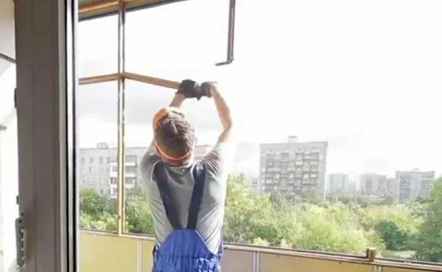 Как демонтировать балконную