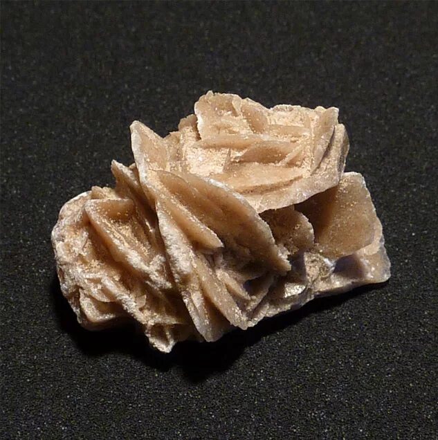 минералы пустыни