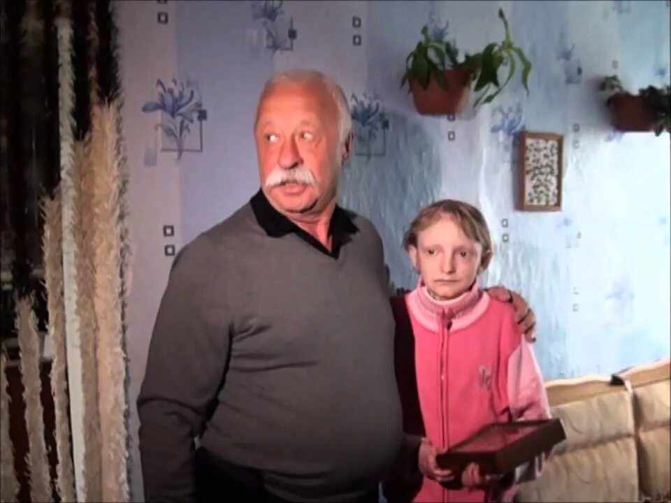 Сколько лет детям якубовича. Леонид якубович. леонид якубович в шербакуле. леонид якубович дочь. семья леонида якубовича.