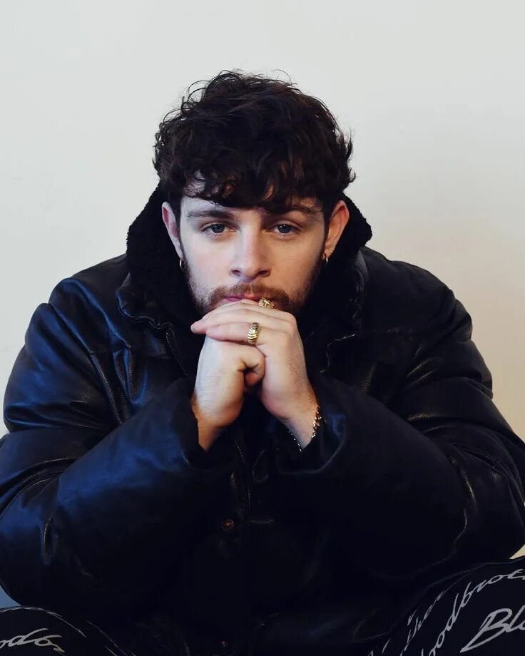 Tom grennan. Том Греннан. Том Гренан.