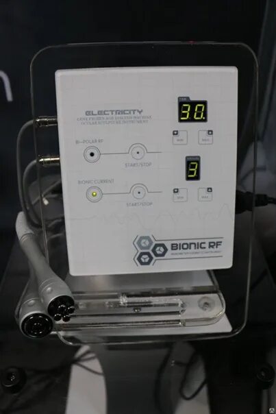 Bork f704 аппарат для rf лифтинга. Bionic RF аппарат. Аппарат для RF-лифтинга лица Bionic RF. Аппарат радиолифтинга Bionic RF 3 манипулы. Аппарат радиоволнового лифтинга Bionic RF.