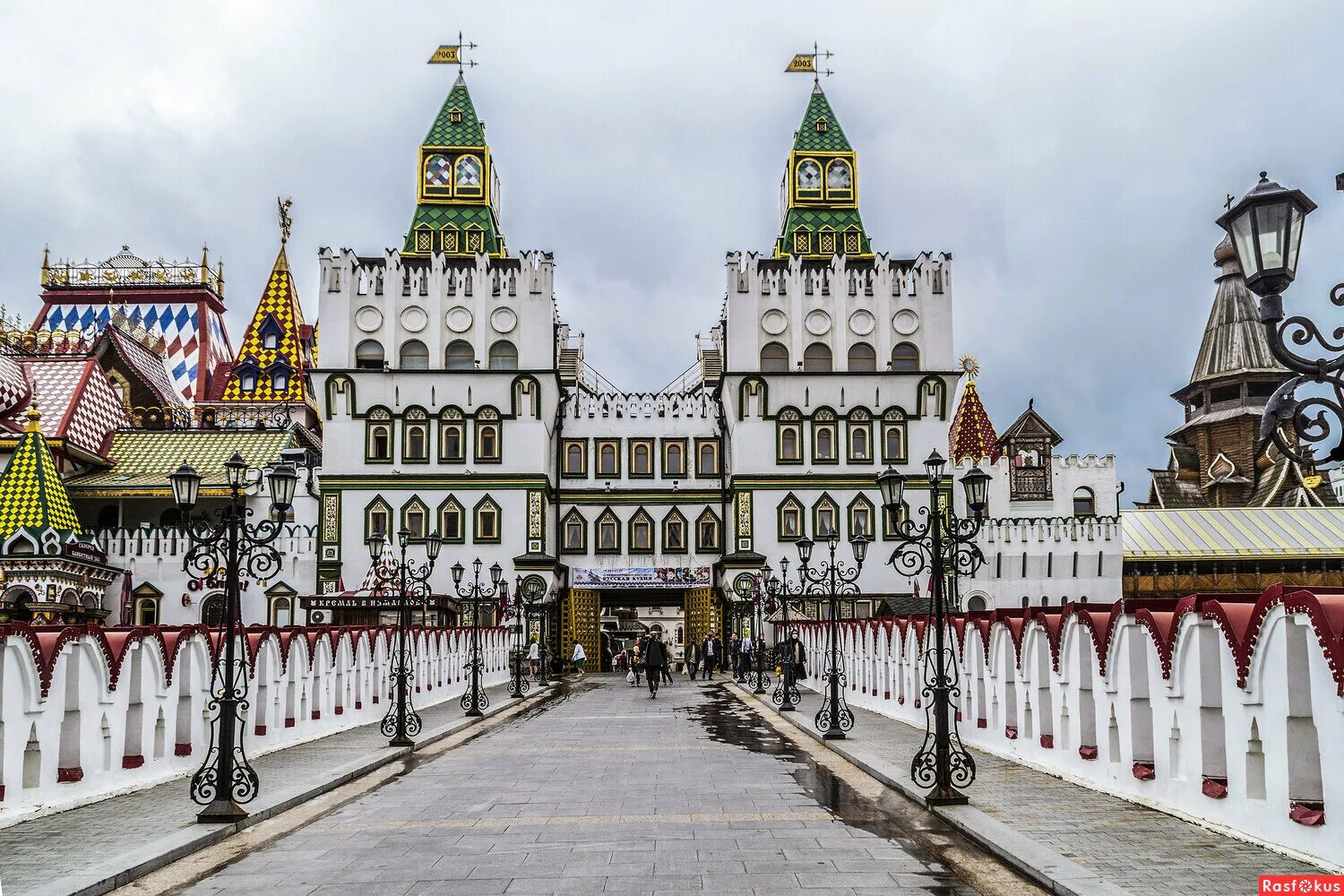 Измайловский кремль какое. Терем в Измайловском Кремле. Кремль в Измайлово. Измайловский Кремль Москва. Измайловский Кремль Измайловский парк.