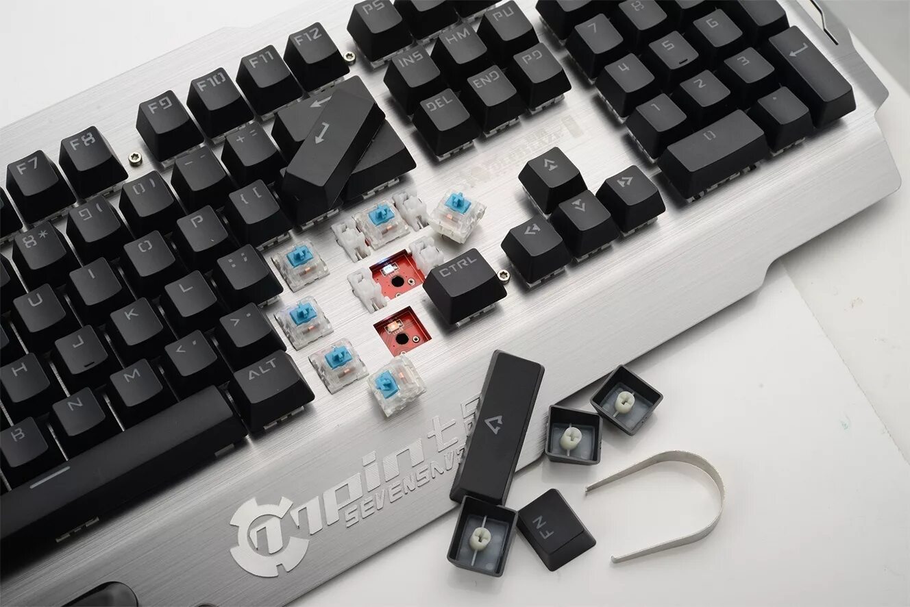 Keychron K8 - разборка, замена свитчей - Geekboards Wiki