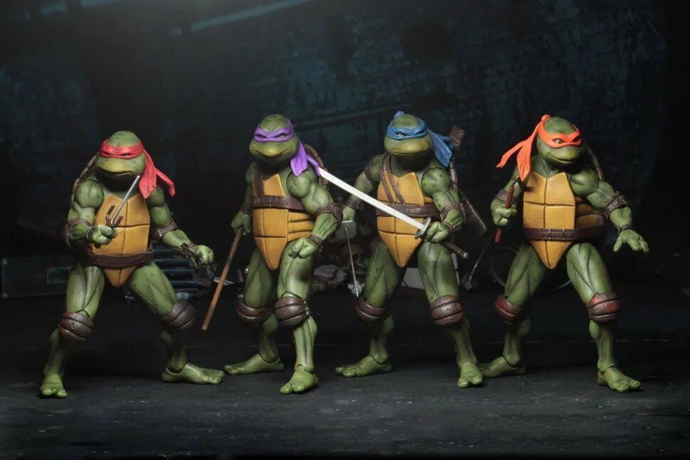 Фигурка tmnt. Фигурки NECA TMNT 1990. Микеланджело Черепашки-ниндзя 1990. Фигурка Микеланджело Черепашки ниндзя 1990.