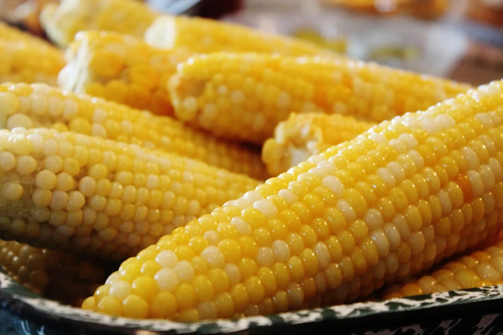 1 початок. Вареная кукуруза. Кукуруза початок. Аппетитная кукуруза. Желтая кукуруза.