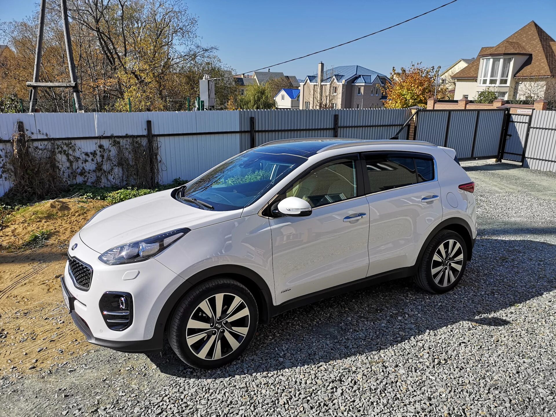 Kia Sportage 4. Kia Sportage 4 Premium. Kia Sportage 2018 комплектации. Kia Sportage 2023 белый.