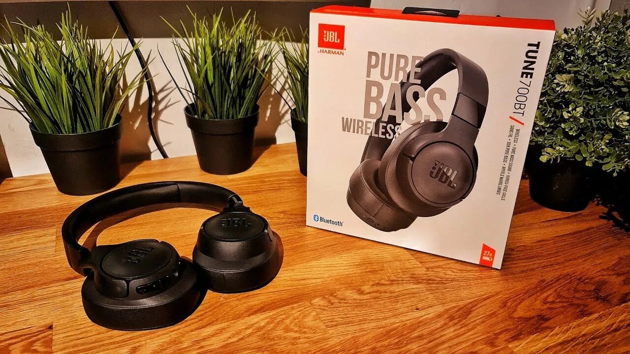 Jbl tune 570. Наушники JBL 700bt. JBL 710bt. JBL Tune 710bt. JBL Tune 700bt.