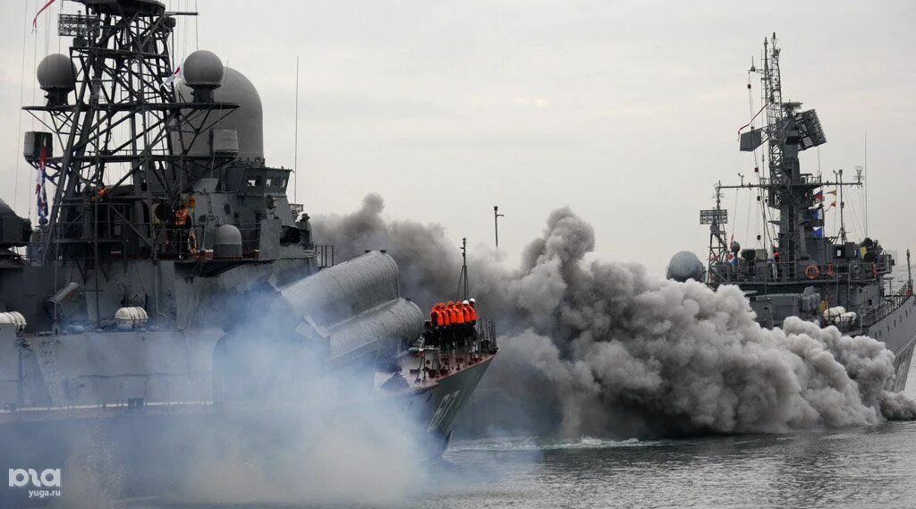 Флот учения. Военный корабль. Военные учения. Фото военных кораблей. Масштабные военные учения России ВМФ.