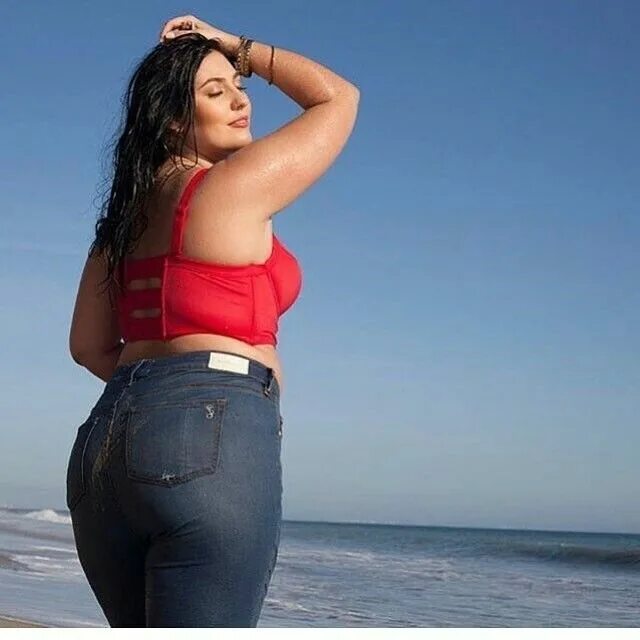 Беттани хьюз. Curvy sarah. Sarah rae. Curvy sarah. Макияж для рыжих.