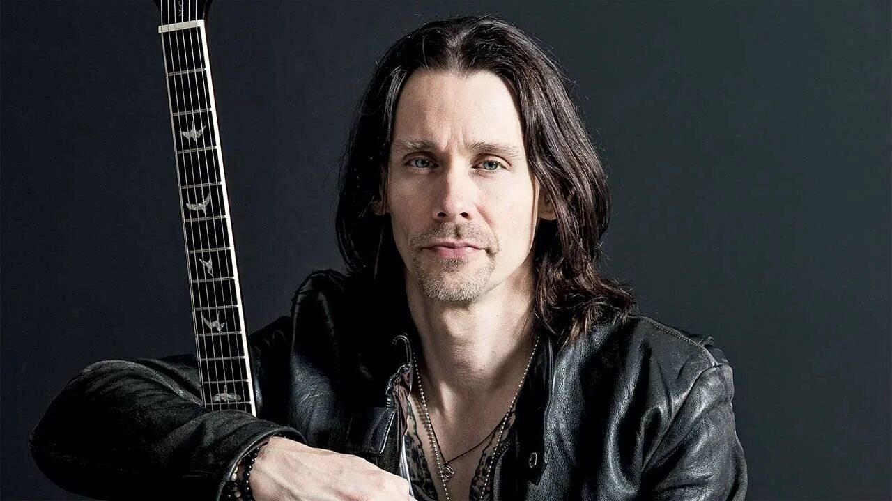 Myles kennedy the art of letting go. Майлз кеннеди. майлз кеннеди музыкант. myles kennedy 2025. вокалист alter bridge.