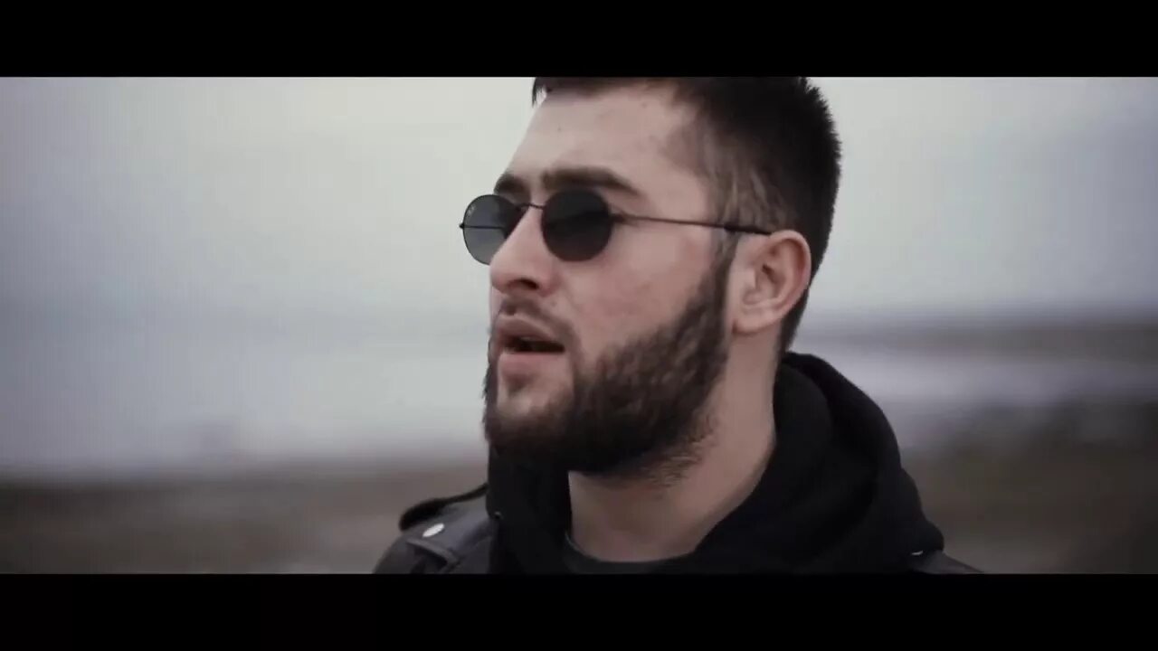 Песня девочка топила лед. Халиф певец. халиф девушка топила лед.