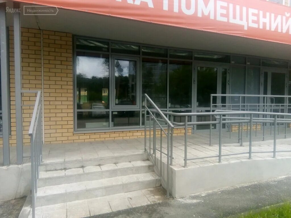 мельникайте 129 корпус 1. помещения пластиковые тюмень. арендаторы тюмень. Screen studio тюмень. нежилое газовиков 18 тюмень.