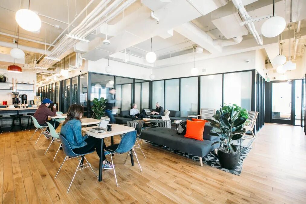 We work for you. Белая площадь коворкинг wework. коворкинг wework в москве. wework белорусская. wework бц `белая площадь`.