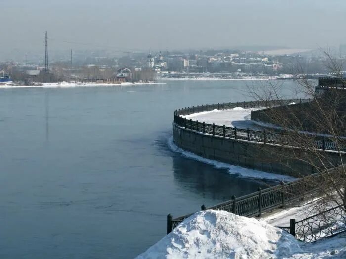 Нижняя набережная 14. Смотровая площадка Иркутск. Смотровая площадка синюшка Иркутск. Ерши Иркутск смотровая площадка. Нижняя набережная ангары.