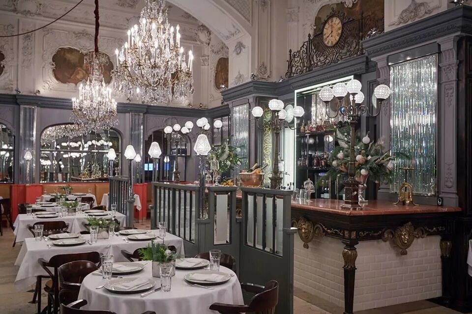 Бразери мост ресторан. Brasserie мост, Москва. Брассерия ресторан Москва. Ресторан мост Камергерский. Ресторан средний счет