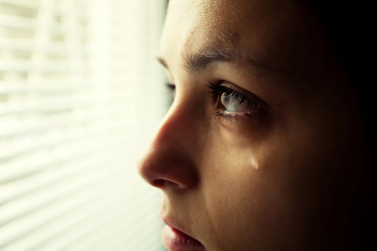 что делать если хочется плакать. что будет если много плакат. ежедневная оплата. подработка каждый день. хочется плакать плачь.