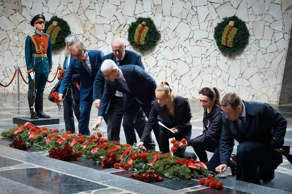 Похороненные в кургане. Перезахоронение на Мамаевом Кургане. Захоронение останков на Мамаевом Кургане.