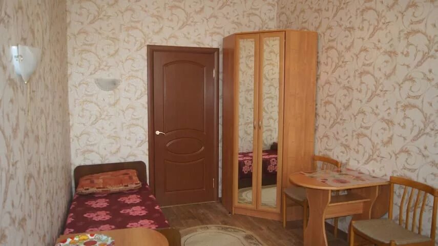 Сдача комнат внаем. Рыбацкая 4 санкт-петербург. снять комнату в санкт-петербурге посуточно. сдам комнату в спб.