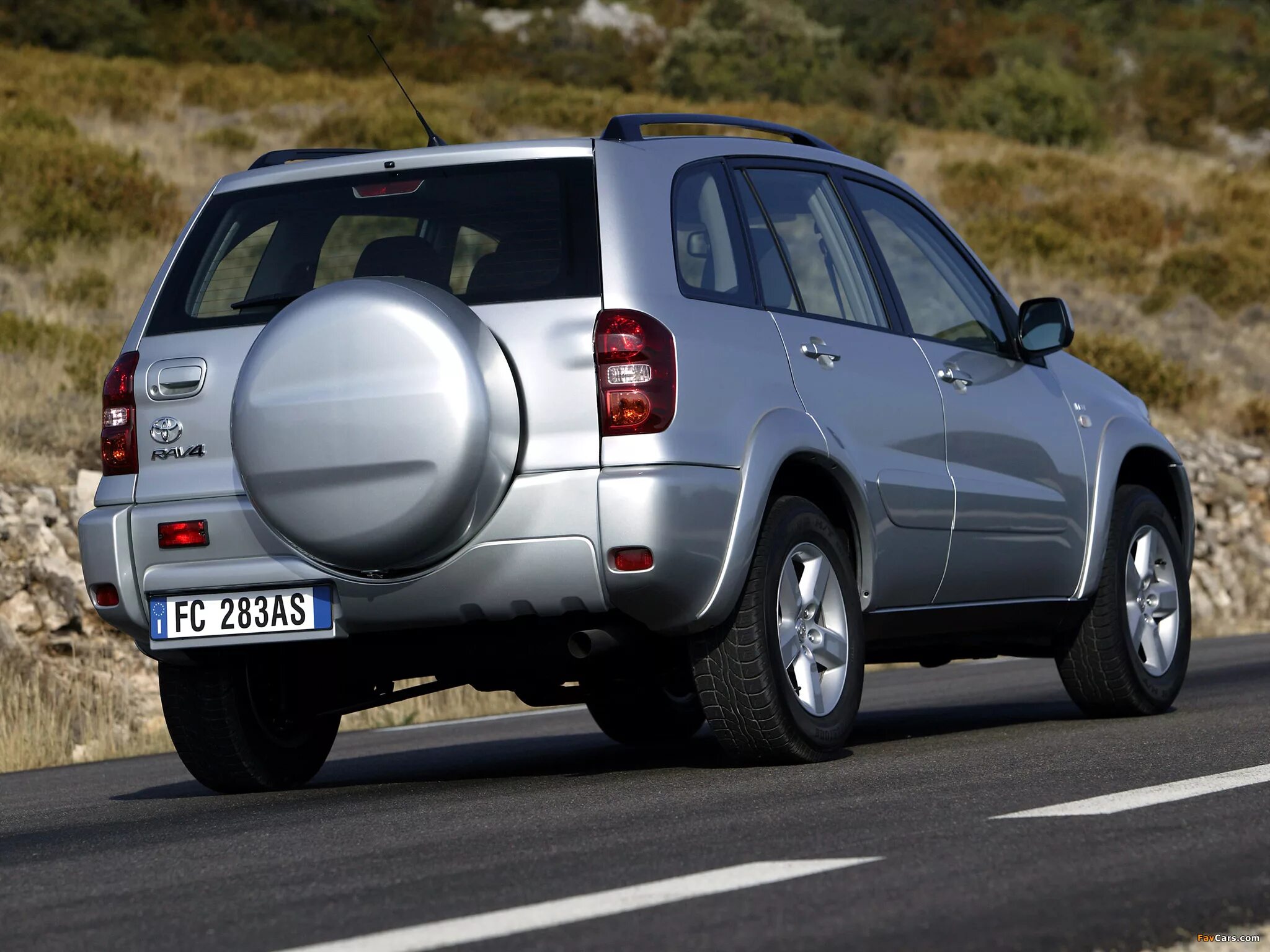 4. Toyota rav4 2003. Toyota rav4 2 поколение. Toyota rav4 2 поколение. тойота рав 4 второе поколение.