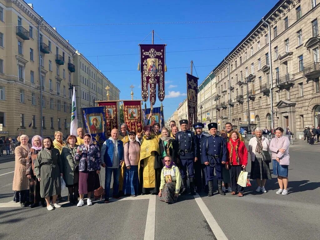 Крестный ход 16. Крестный ход в Санкт-Петербурге 12 сентября 2022г. Крестный ход Александро Невская Лавра. Крестный ход в Александро Невской Лавре 2022. Крестный ход Санкт-Петербург 1900.