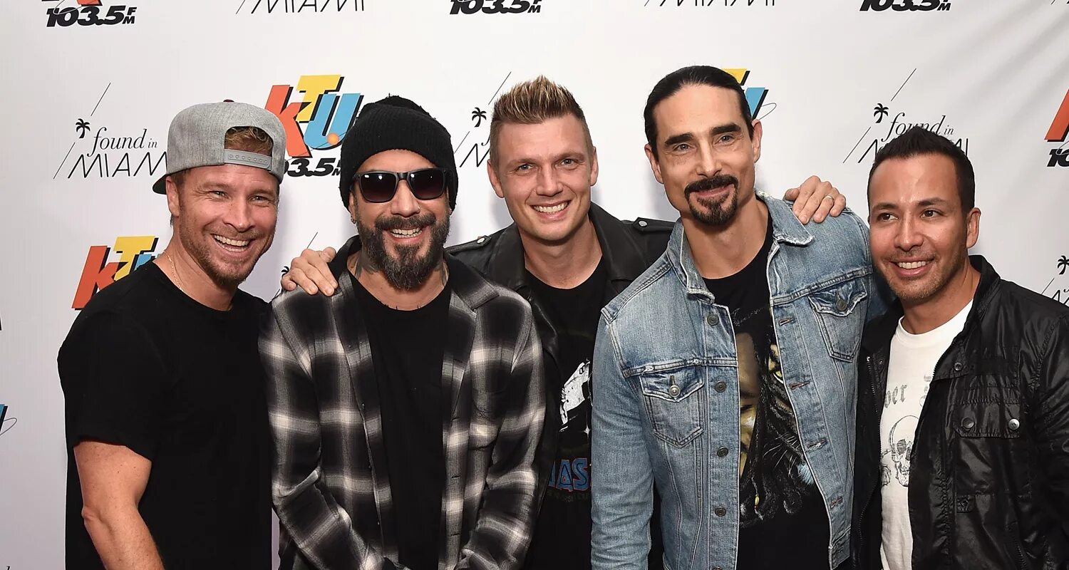 Дроуинг бэкстрит бойс слушать. Backstreet boys. бэкстрит бойс 2025. backstreet boys 1993. backstreet boys 2002.