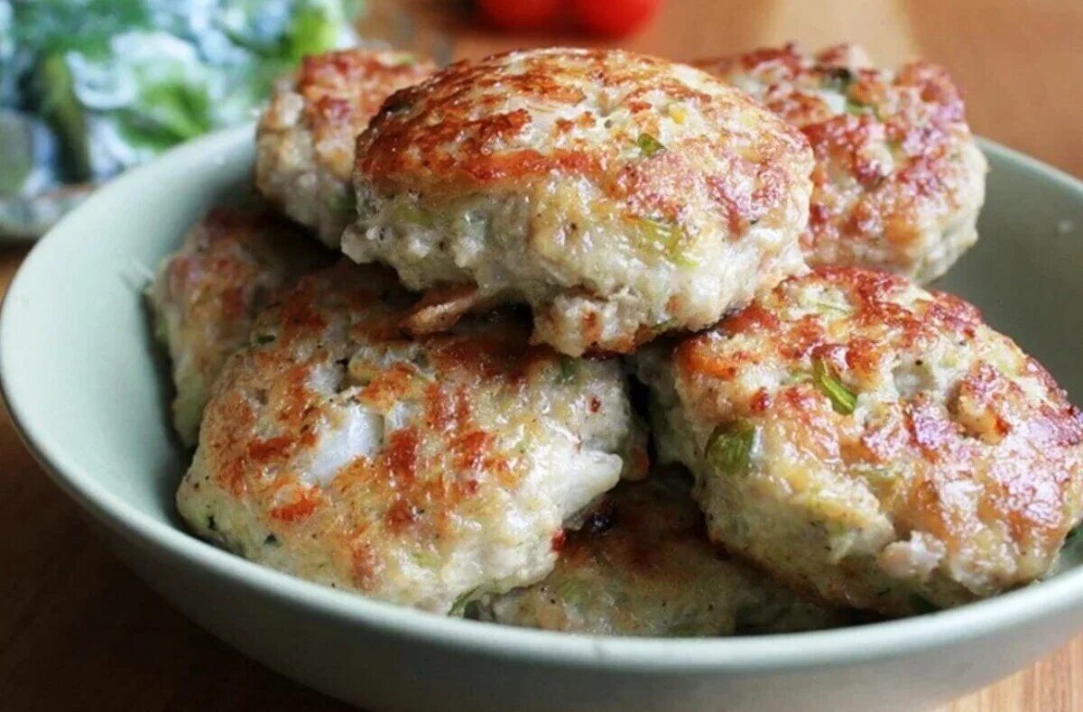 Рецепт котлет с картошкой и фаршем. Котлеты. блюда из фарша. необычные блюда из фарша. котлеты из фарша.