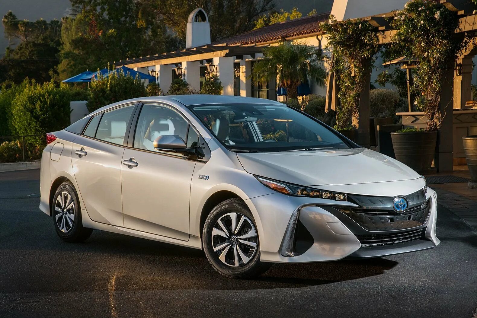 Toyota prius 2021