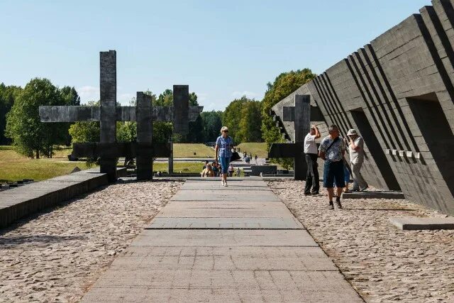 Хатынь как добраться. Хатынь. мемориал хатынь. хатынь памятник. деревня хатынь.