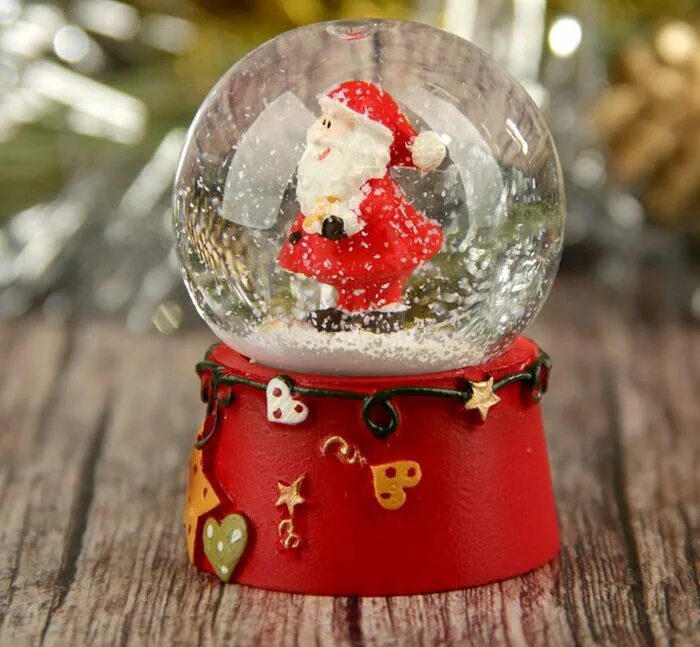 Снежный шар сноуболл. Villeroy boch снежный шар. Шар со снегом как называется. Магазин снежных шаров glassglobe. Снежный шар джейкобстаун.