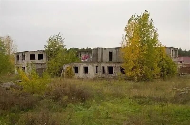 Заброшки набережные челны. Заброшенные здания в Набережных Челнах. Заброшенная школа Набережные Челны. Заброшки Набережные Челны ГЭС. Заброшка Набережные Челны.