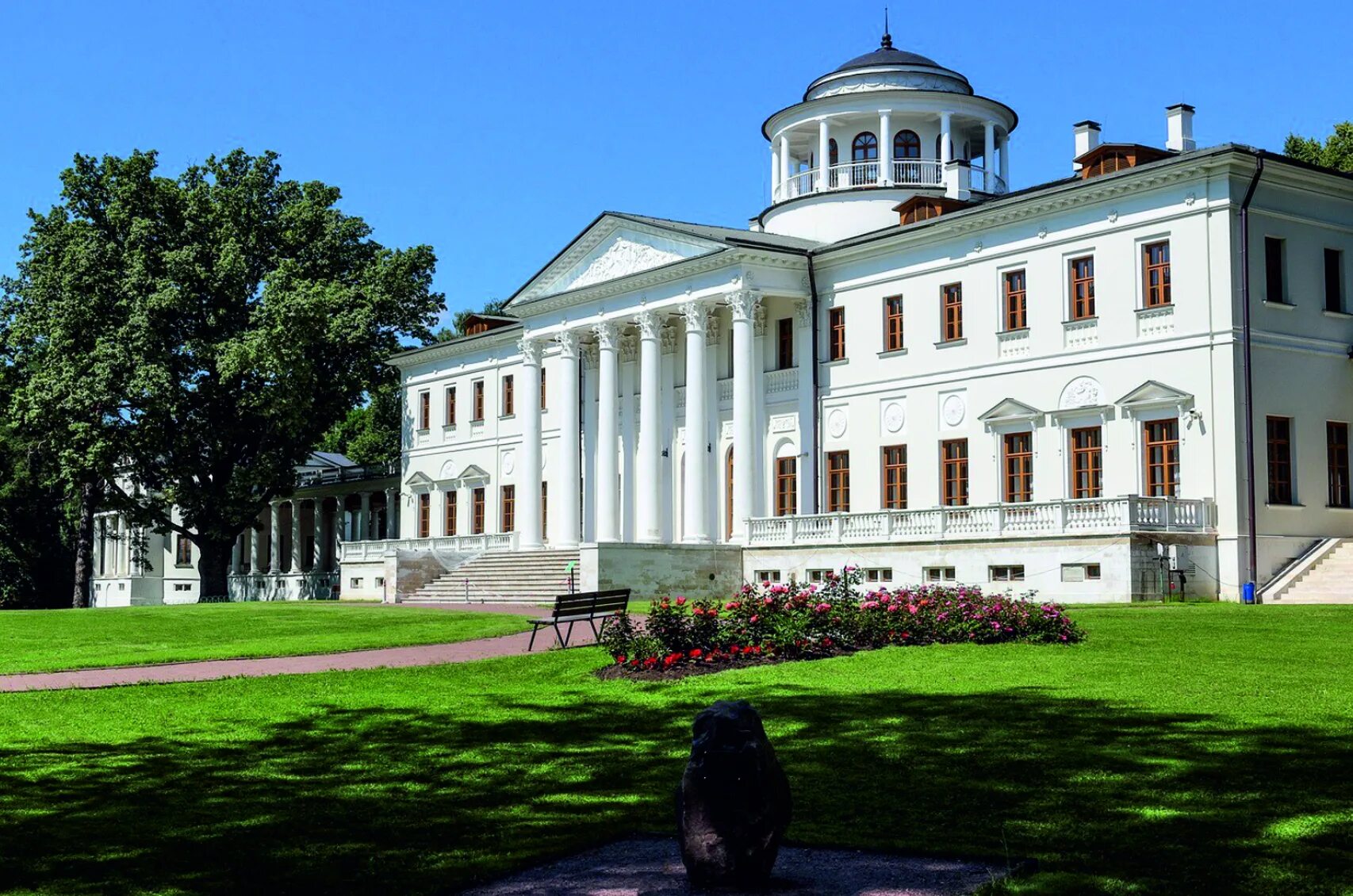 Усадьба остафьево подольск. Рязановское, с. Усадьба князей вяземских в остафьево. Усадьба остафьево флигель. Сайт усадьбы остафьево.