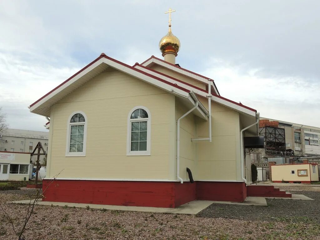 церковь храм в районе царицыно. храм архистратига михаила в царицыно. временный храм архистратига божия михаила в царицыне. церковь архангела михаила в москве. проект храма архангела михаила в царицыно.