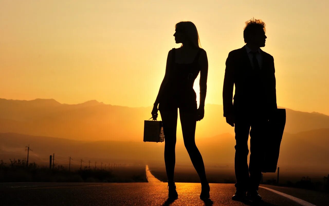 У нас разные пути. Песня двое в пути. Песня двое в пути. Вас ожидает гражданка никанорова. Разные дороги.