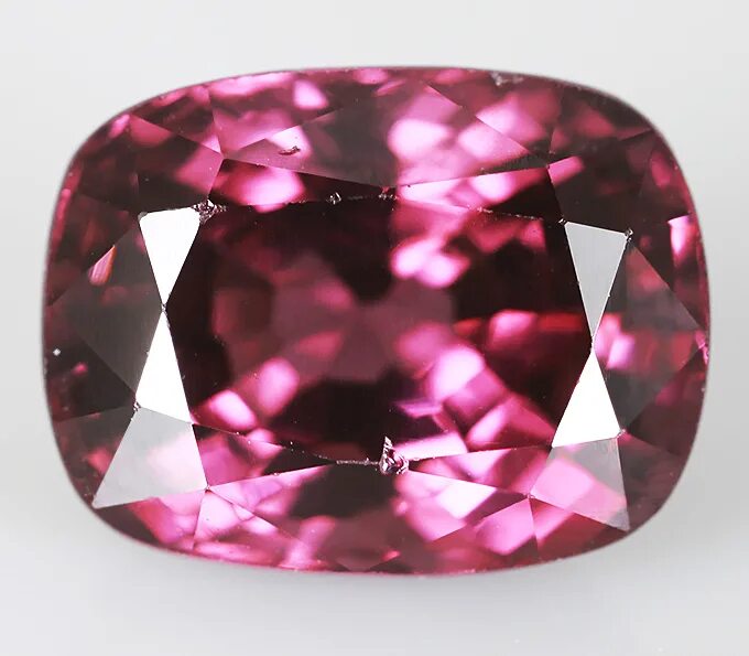 рубин турмалин шпинель александрит. красная шпинель камень. шпинель рубицелл. шпинель цейлонит. самоцветы камни шпинель.