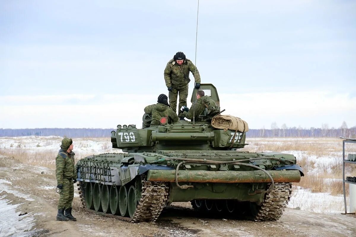 Т-80у Кантемировской дивизии. Танк т72б3 танковый биатлон. Танкисты Таманской дивизии. Таманская танковая дивизия. Таманская танковая