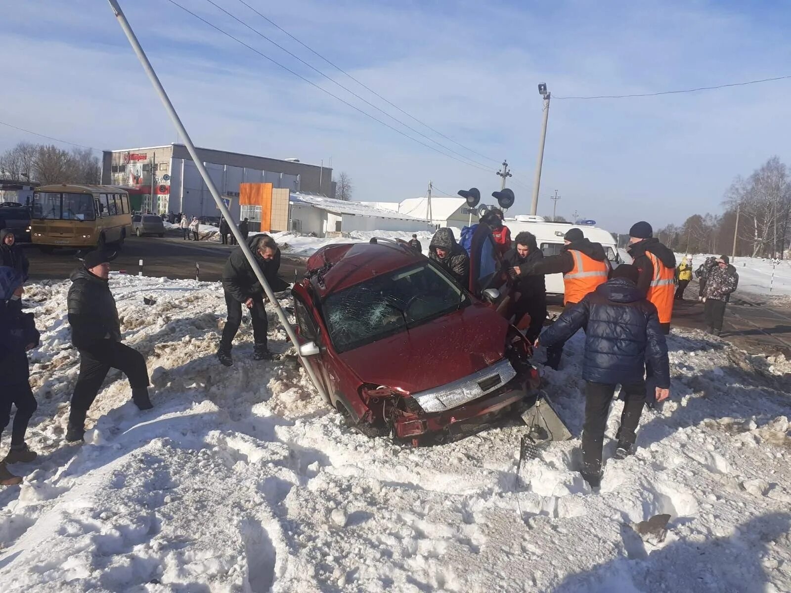 Работа в савине. ДТП Савино Ивановской области вчера. Авария в Савине в Ивановской области. ДТП Савино Ивановская область сегодня. ДТП В поселке Савино Ивановской области.