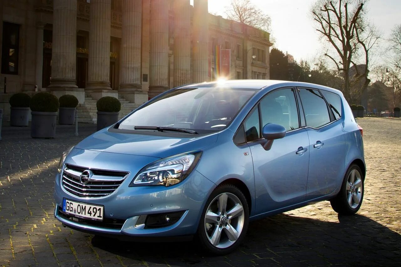 Коды опель мерива б. Opel Meriva b 2014. Opel Meriva 2. Opel Meriva 2013. Opel Meriva 2017.