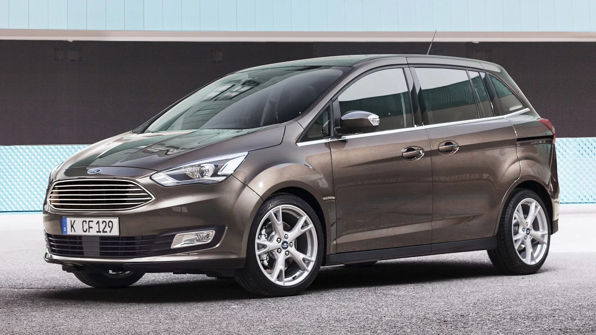 Компактвэн на вторичном рынке. Ford c-Max 2017. Ford Grand c-Max 2020. Ford Grand c Max 2018. Форд c Max 2015.