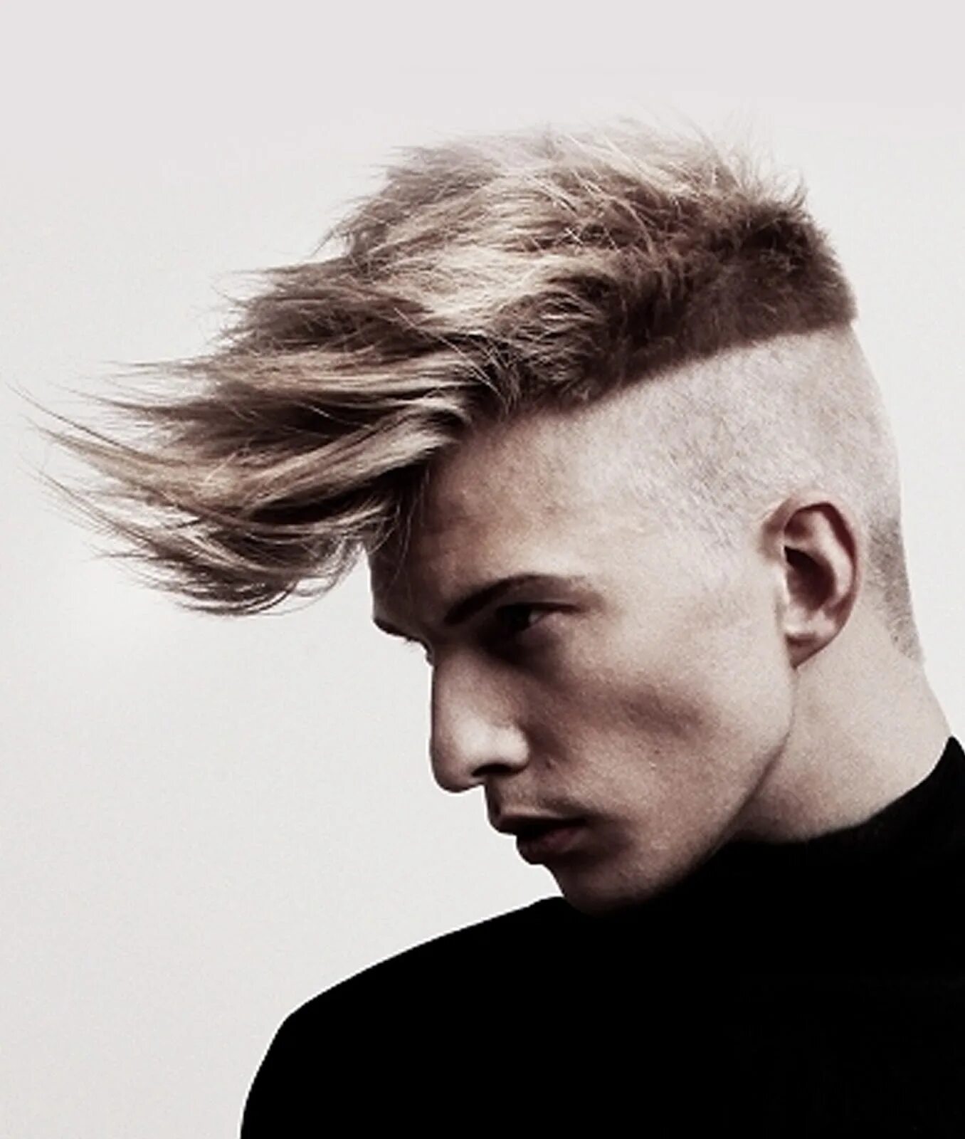 Андеркат ирокез. Стрижка андеркат ирокез. Андеркат гранж. Undercut с ирокезом